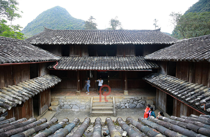 Khu di tích nhà vua mèo Vương Chí Sình